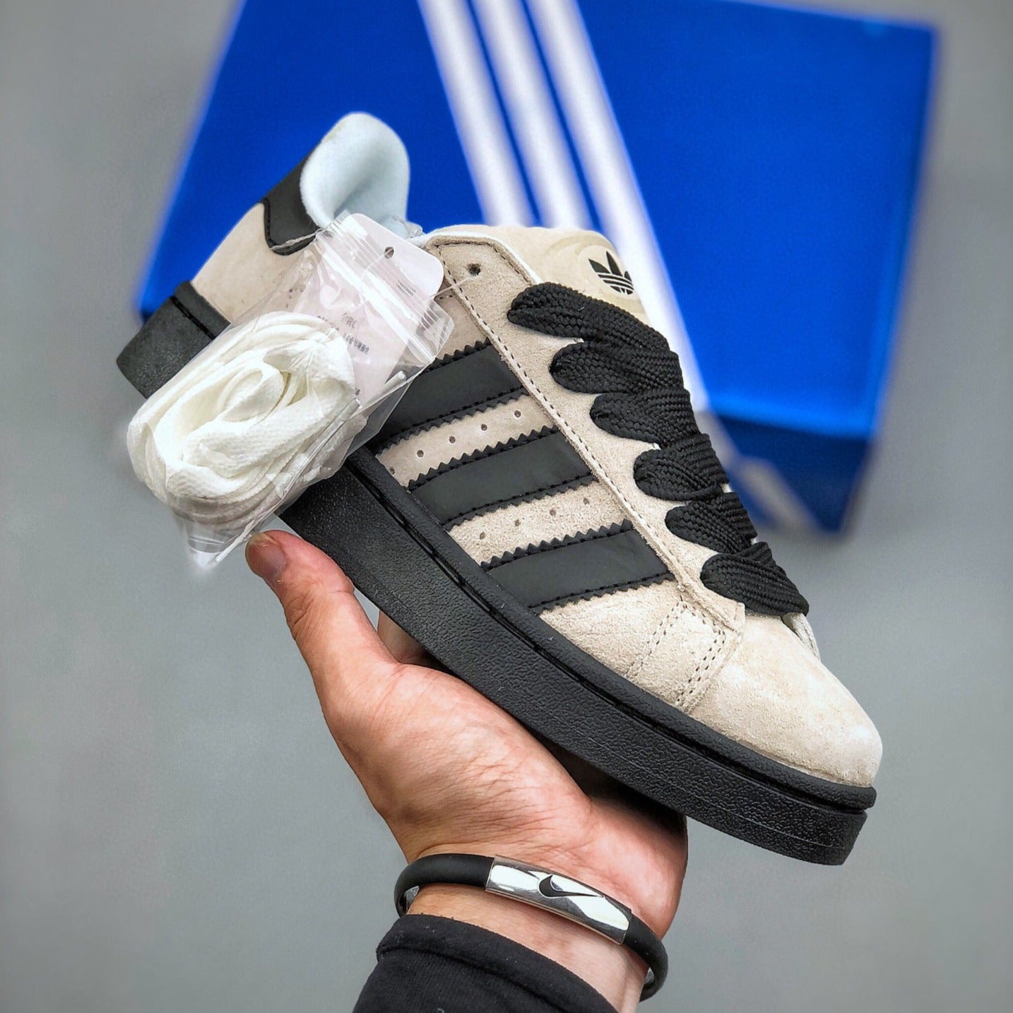 adidas Campus 00s